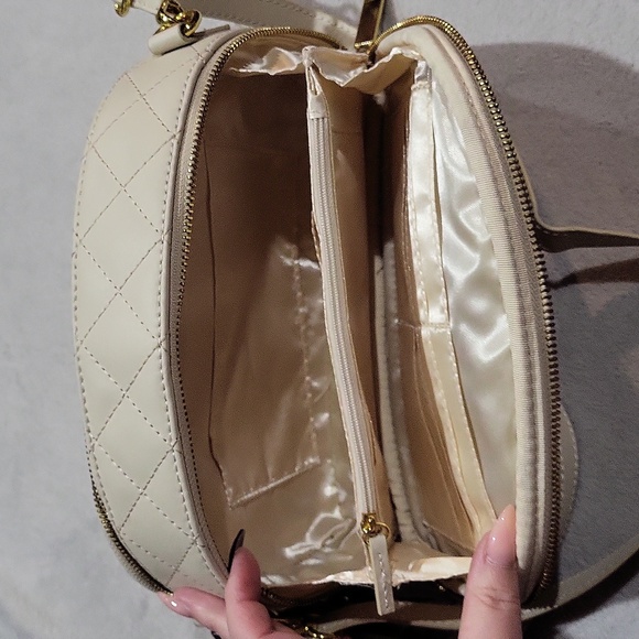 Joy & Iman Cream Quilted Crossbody Bag - Picture 8 of 15